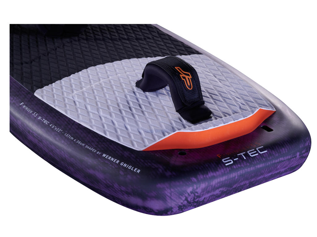 jp-f-winger-261140-4